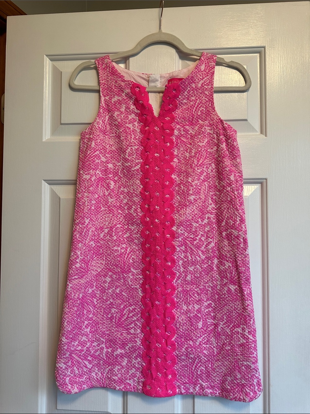 Lilly Pulitzer Girls Pink Floral Shift Dress with Hot Pink Trim. Size L 10/12